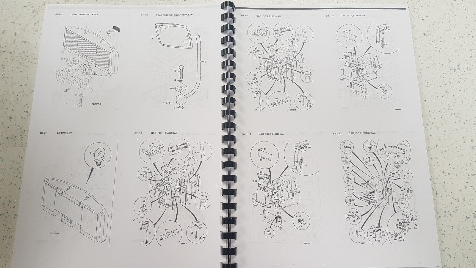 JCB JS330NLC JS330LC JS330XD CRAWLER EXCAVATOR PARTS MANUAL REPRINTED COMB BOUND